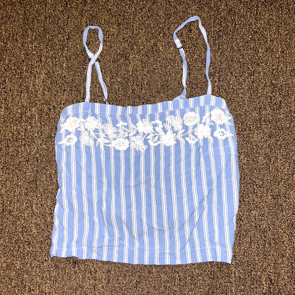 hollister embroidered tank top
